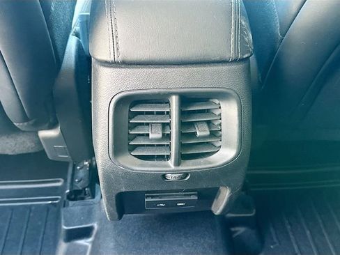 Used 2019 Jeep Cherokee Latitude Plus image 26