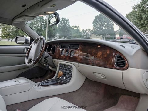 Used 1999 Jaguar XK8 8 Convertible image 45