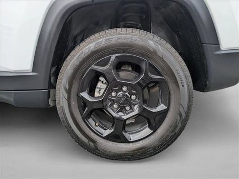 Used 2024 Jeep Compass Trailhawk AWD/4WD image 21