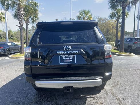 Used 2024 Toyota 4Runner TRD Off-Road image 9