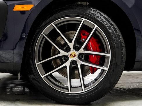 Used 2022 Porsche Macan S w/ Premium Package Plus image 6