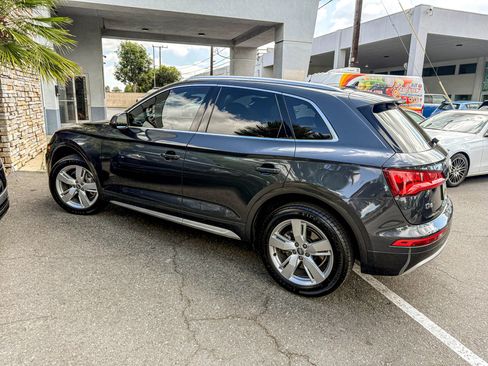 Used 2019 Audi Q5 2.0T Premium Plus w/ Premium Plus Package image 4