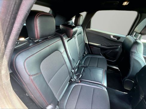 Used 2023 Ford Escape ST-Line w/ Tech Pack #1 AWD/4WD image 17