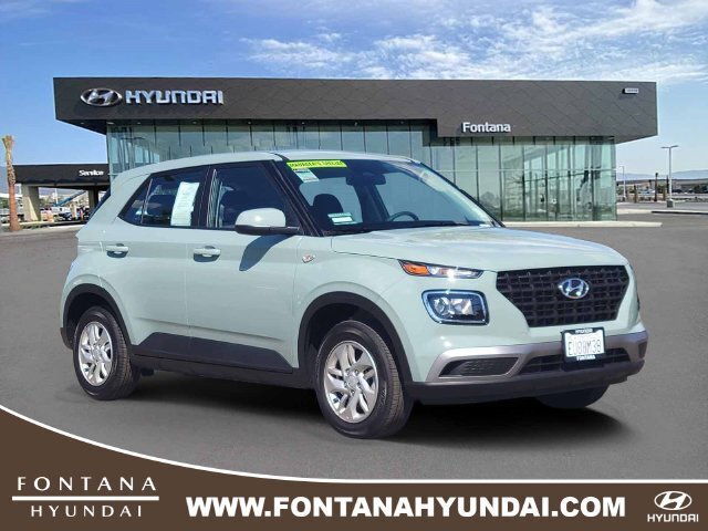 Used 2026 Hyundai Venue SE FWD image 1
