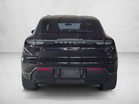 Used 2025 Porsche Macan 4S Electric AWD/4WD image 6