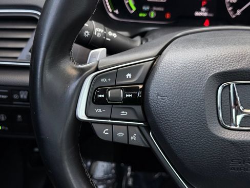 Used 2021 Honda Accord Touring image 29