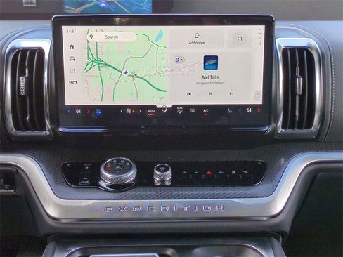 New 2025 Ford Expedition Platinum w/ Stealth Performance Package image 18