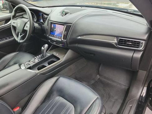 Used 2019 Maserati Levante AWD/4WD image 14