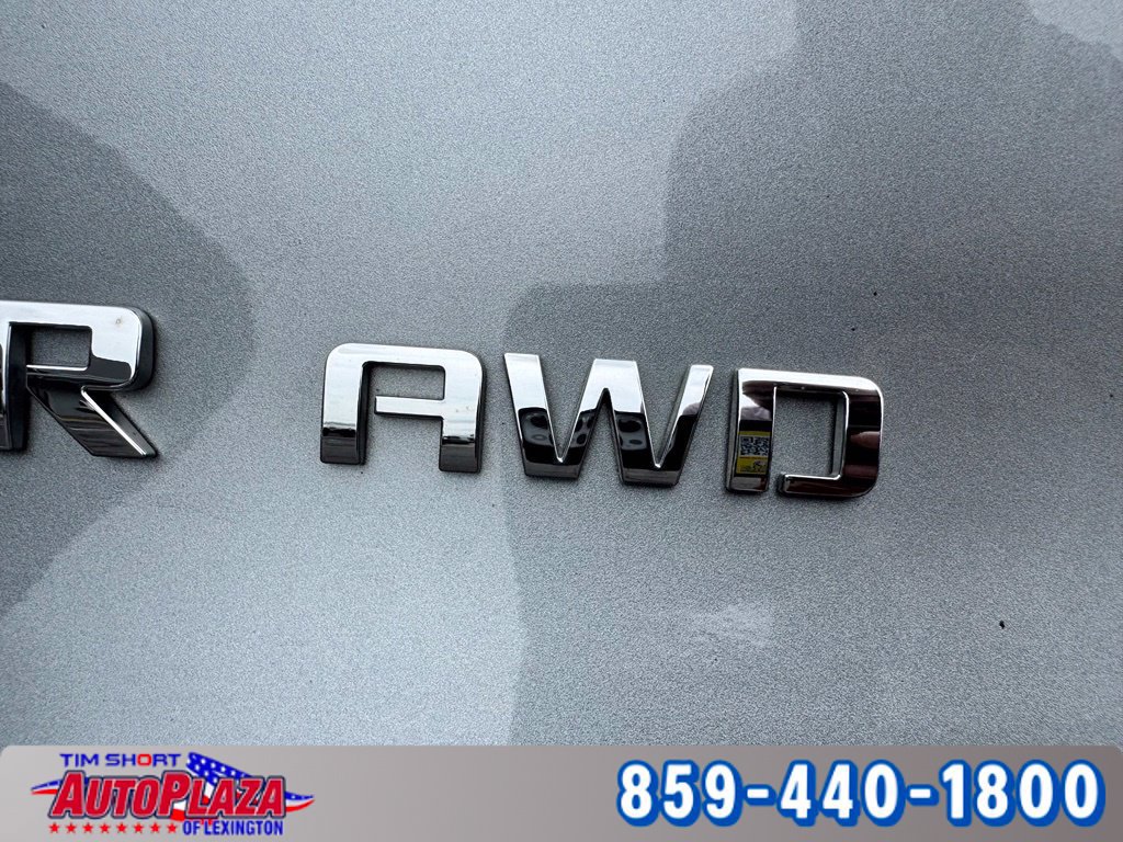 Used 2025 Chevrolet Blazer LT AWD/4WD image 17