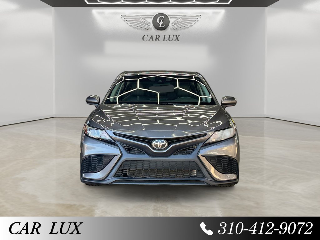 Used 2021 Toyota Camry SE FWD image 8