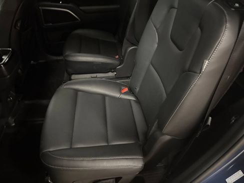 Used 2025 Kia Telluride S AWD/4WD image 31