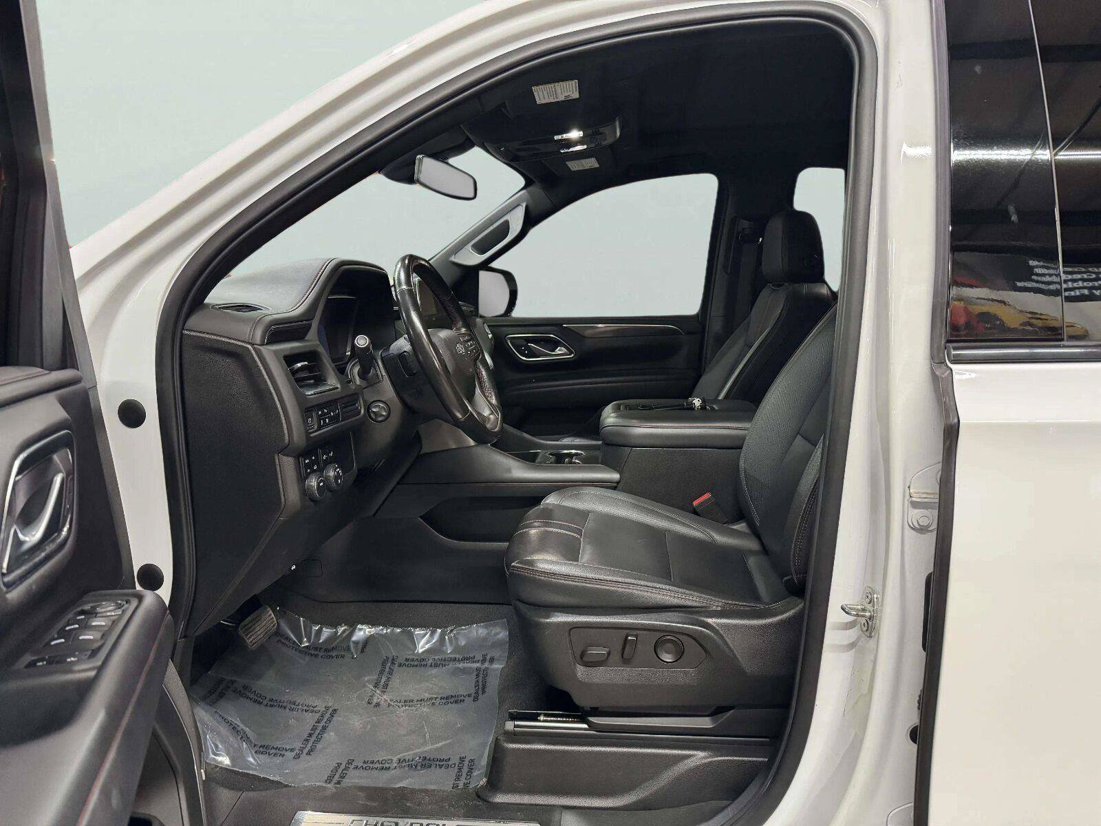 Used 2022 Chevrolet Tahoe RST w/ Luxury Package AWD/4WD image 14