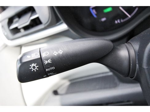 Used 2022 Toyota Sienna LE FWD image 19