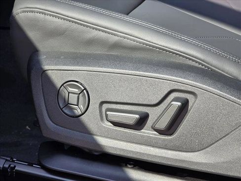 New 2025 Audi Q3 2.0T Premium image 15