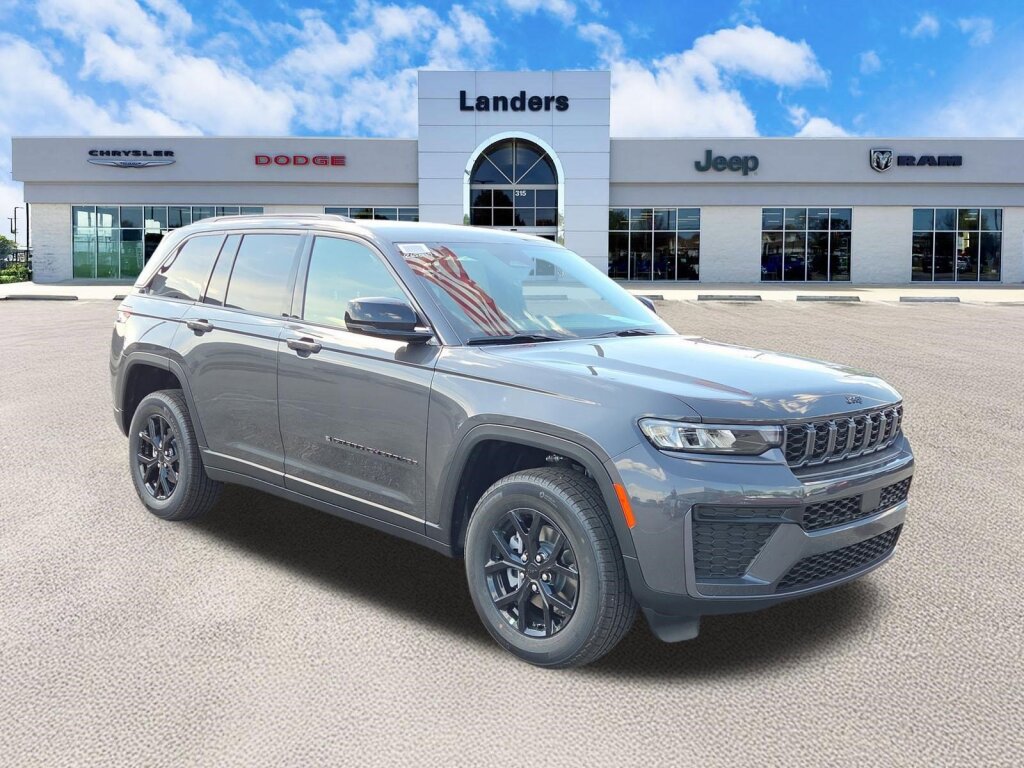 New 2026 Jeep Grand Cherokee Altitude RWD image 1