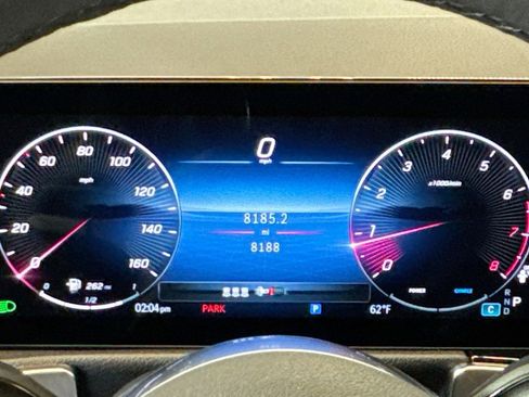 Used 2026 Mercedes-Benz GLB 250 image 12