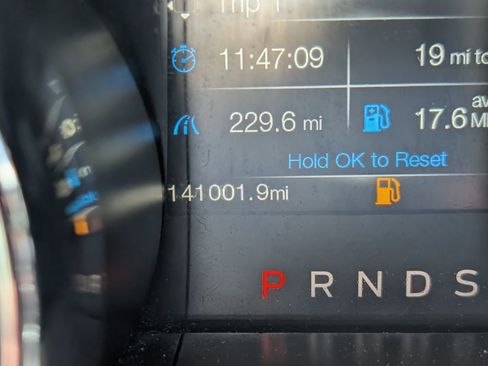 Used 2017 Ford Mustang GT RWD image 16