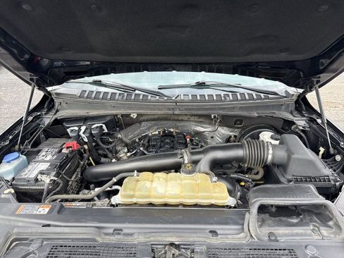 Used 2021 Ford Expedition Max XLT image 18