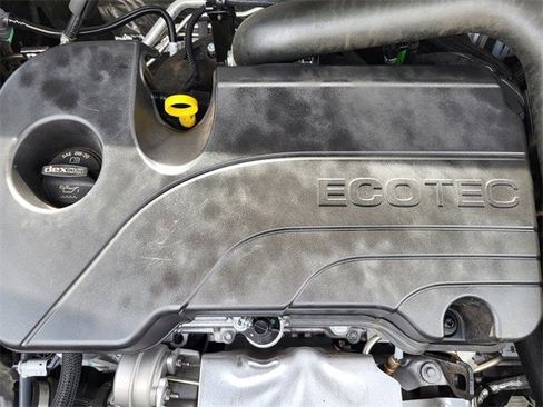 Used 2024 GMC Terrain SLT image 24