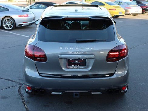 Used 2014 Porsche Cayenne GTS image 15