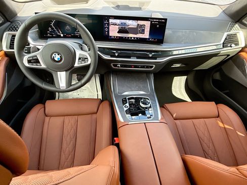 New 2026 BMW X7 xDrive40i w/ Executive Package image 17