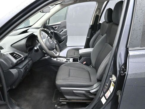 Used 2019 Subaru Forester Base w/ Alloy Wheel Package image 12