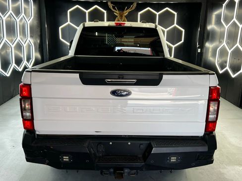 Used 2021 Ford F250 XLT w/ XLT Premium Package AWD/4WD image 2
