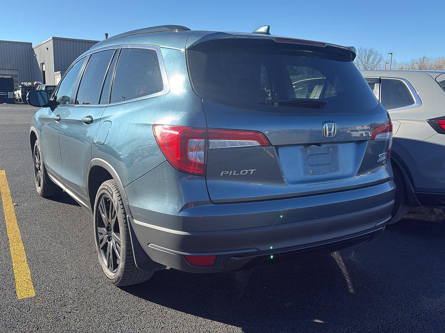 Used 2021 Honda Pilot Special Edition image 4