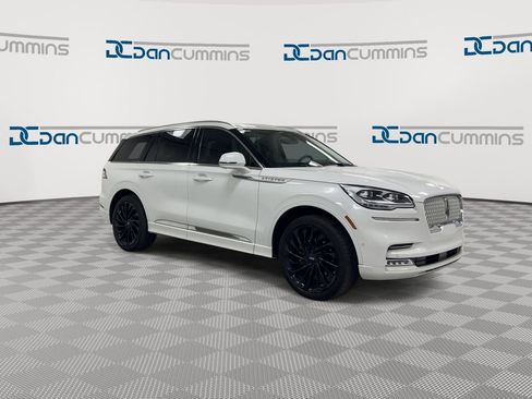 Used 2022 Lincoln Aviator Reserve w/ Equipment Group 201A image 2