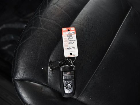 Used 2018 Ford Explorer XLT w/ Equipment Group 202A image 26