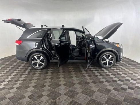 Used 2017 Kia Sorento EX FWD image 15