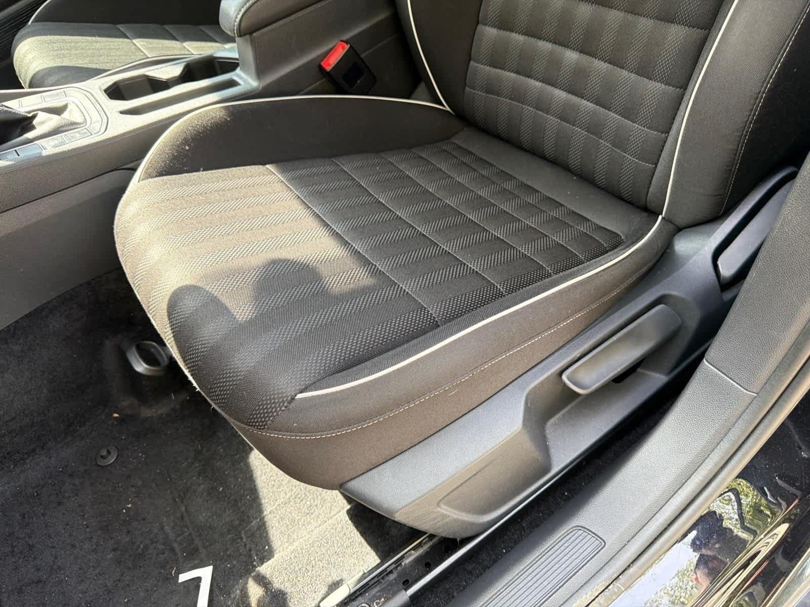 Used 2024 Volkswagen Jetta Sport FWD image 15