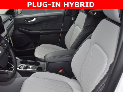 New 2025 Ford Escape SE w/ PHEV Premium Package image 10