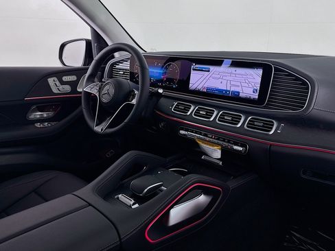 New 2026 Mercedes-Benz GLS 450 4MATIC image 16