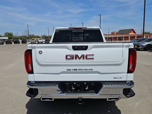 New 2026 GMC Sierra 1500 SLT AWD/4WD image 4