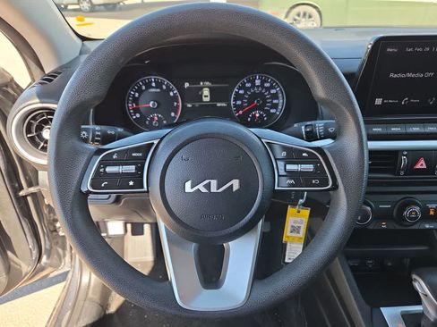 Used 2024 Kia Forte LXS image 19