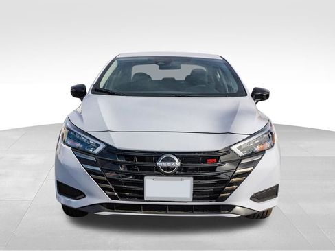 New 2025 Nissan Versa SR w/ Trunk Package FWD image 6