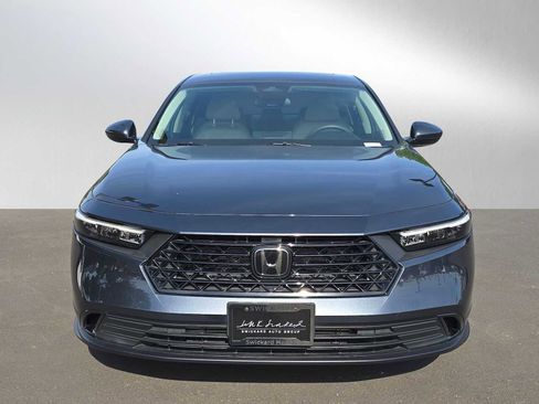 Used 2023 Honda Accord EX image 8