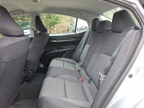 Used 2025 Toyota Camry LE FWD image 10