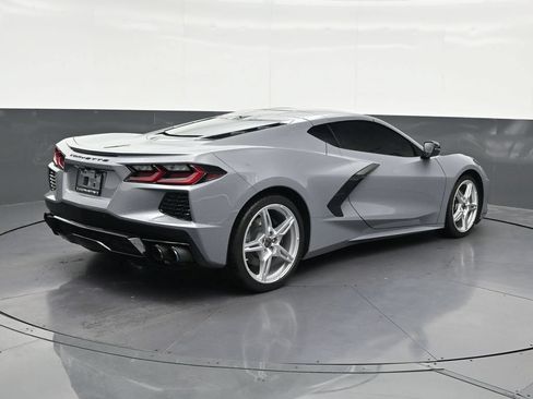 Used 2025 Chevrolet Corvette Stingray Coupe w/ 1LT RWD image 5