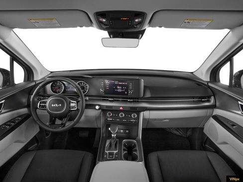 Used 2024 Kia Carnival LX FWD image 4