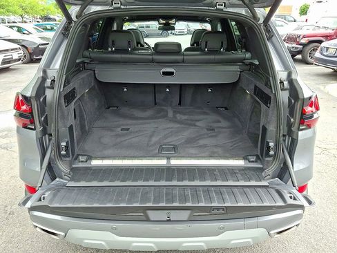 Used 2025 BMW X5 xDrive50e AWD/4WD image 33