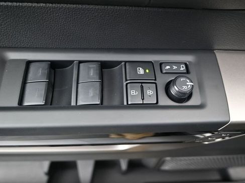 New 2026 Toyota Tundra Limited AWD/4WD image 9