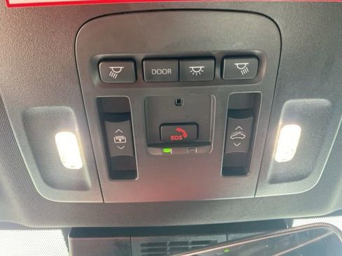 Used 2025 Toyota Camry XSE image 19