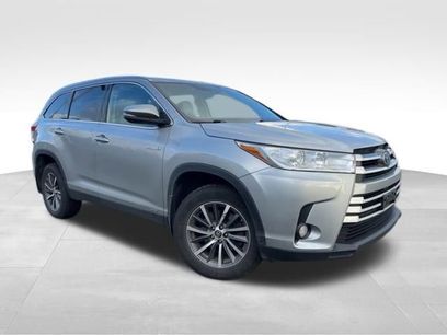 Used 2019 Toyota Highlander XLE