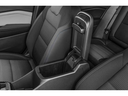 New 2026 Chevrolet Trax LT w/ LT Convenience Package FWD image 9