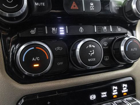 Used 2019 RAM 2500 Laramie AWD/4WD image 30
