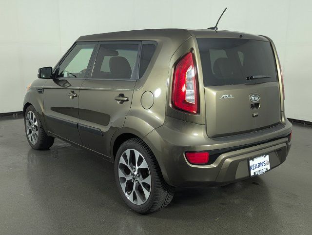 Used 2012 Kia Soul ! FWD image 6