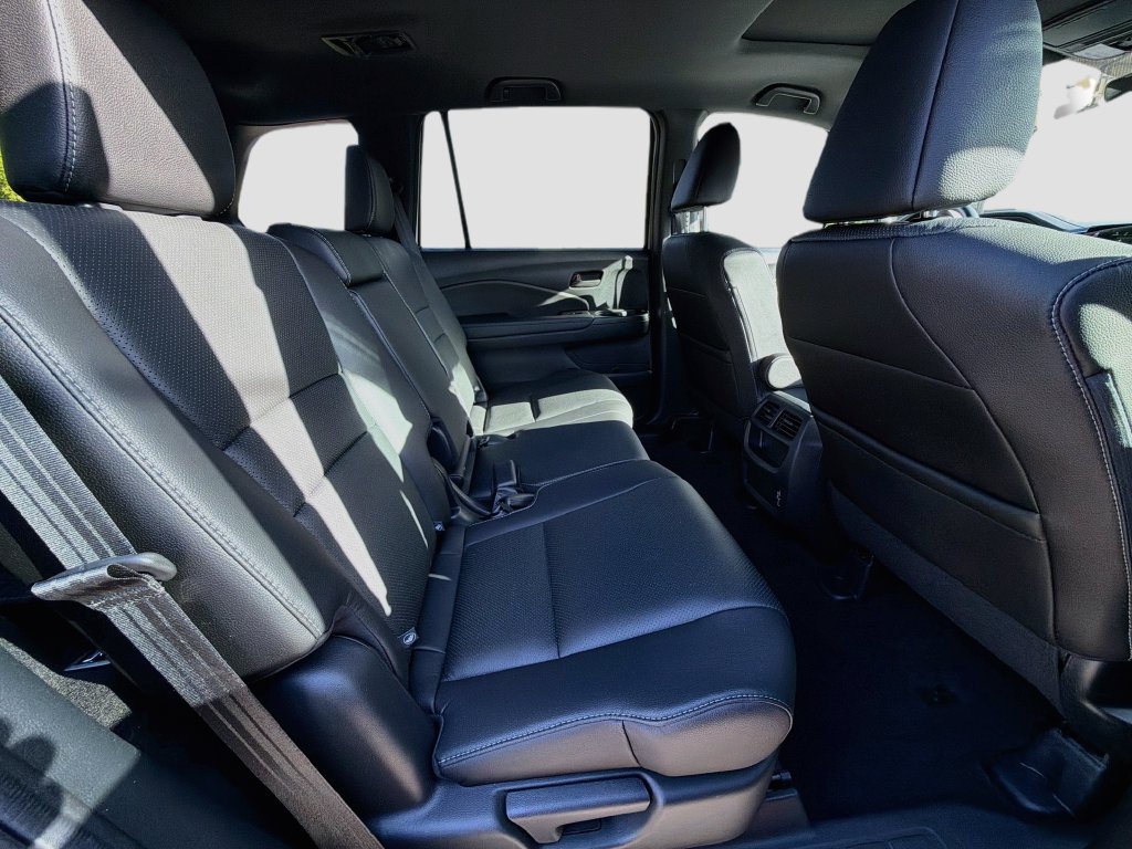 Used 2023 Honda Passport EX-L image 28