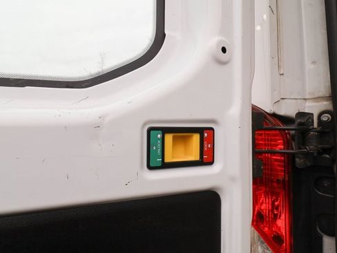 Used 2020 Ford Transit 250 Medium Roof image 44